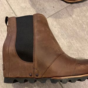 Sorel Lea wedge boots
